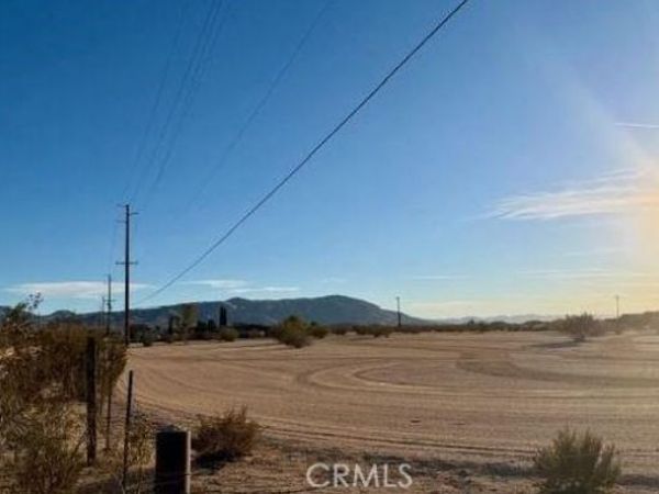 23585 Bear Valley, Apple Valley, CA 92308