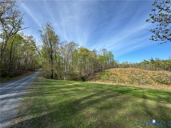 3 Crump Road, Cartersville, VA 23027