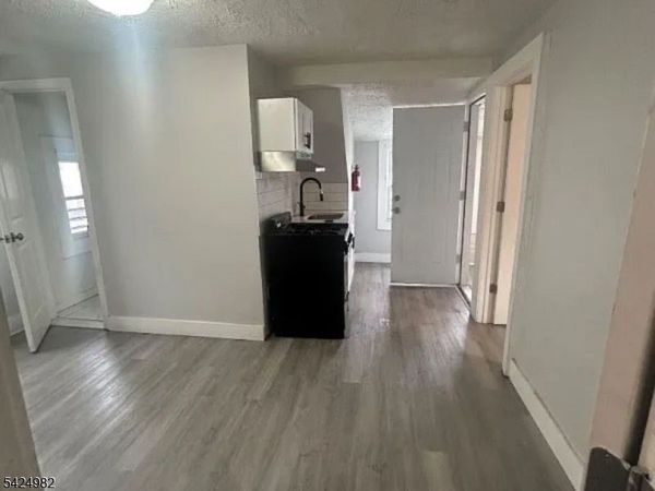 48 Cedar Ave, Unit 3, Newark, NJ 07106