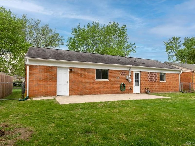 253 Lutz Drive, Union, OH 45322 Photo 7