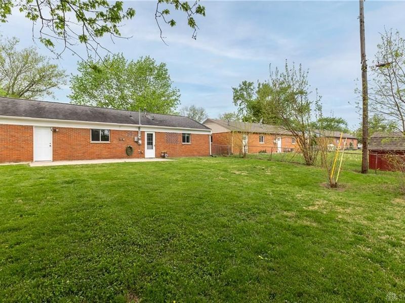 253 Lutz Drive, Union, OH 45322 Photo 8