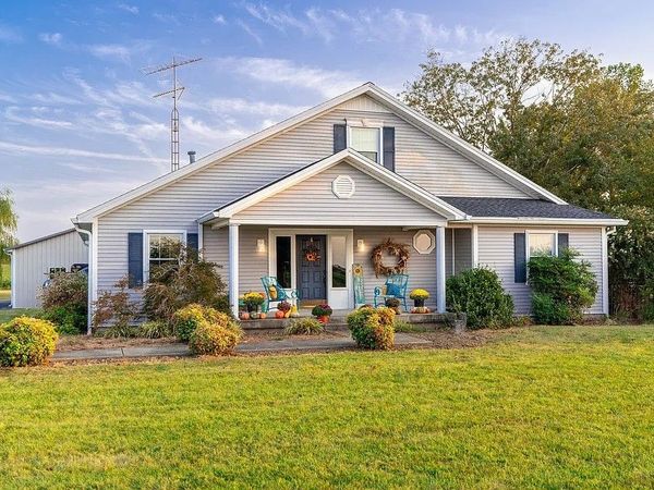 9575 Julien Rd, Hopkinsville, KY 42240