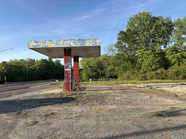 1290 South 11th Street, Gadsden, AL 35904