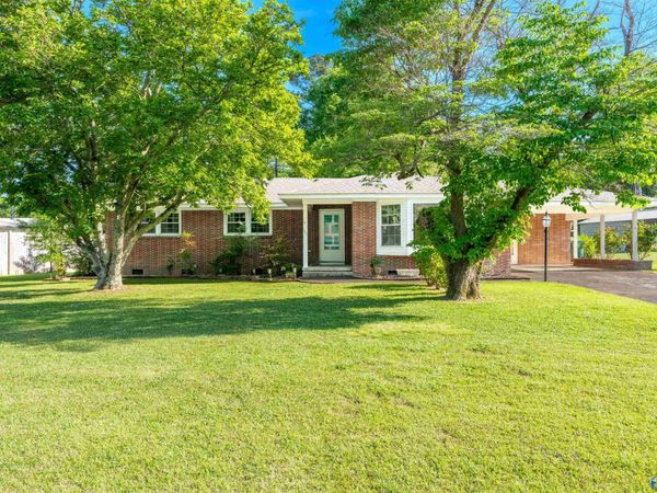 103 Rivermont Drive, Sheffield, AL 35660