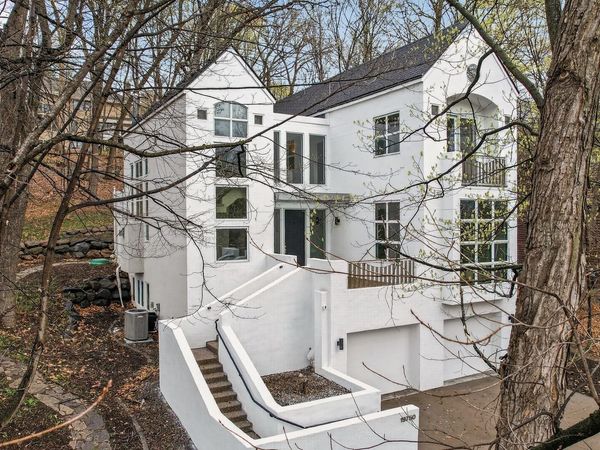 19750 Waterford Place, Excelsior, MN 55331