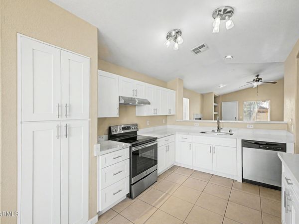 8949 W HUBBELL Street, Phoenix, AZ 85037