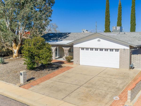 1349 CHOLLA Circle, Sierra Vista, AZ 85635