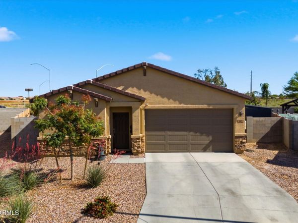 265 W TENIA Trail, San Tan Valley, AZ 85143
