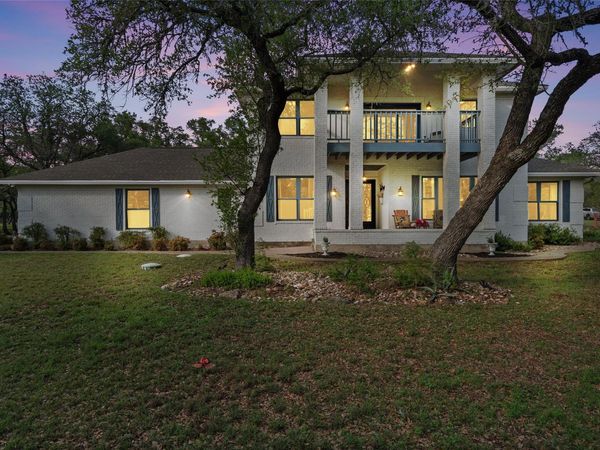 606 Winchester DR, Dripping Springs, TX 78620