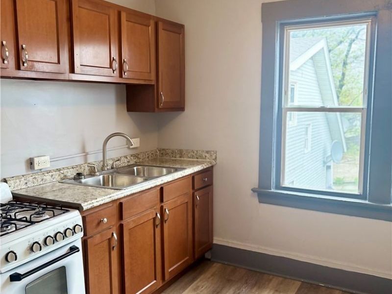 8208 Denison Avenue, Unit 5, Cleveland, OH 44102 Photo 3