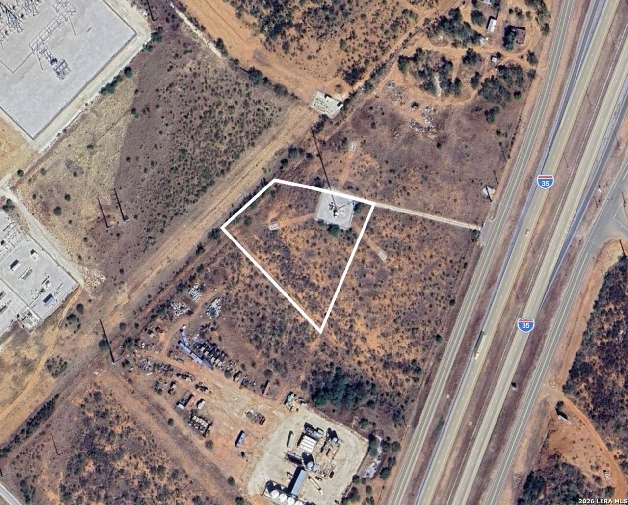2400 S Interstate 35, Cotulla, TX 78014 Main Photo