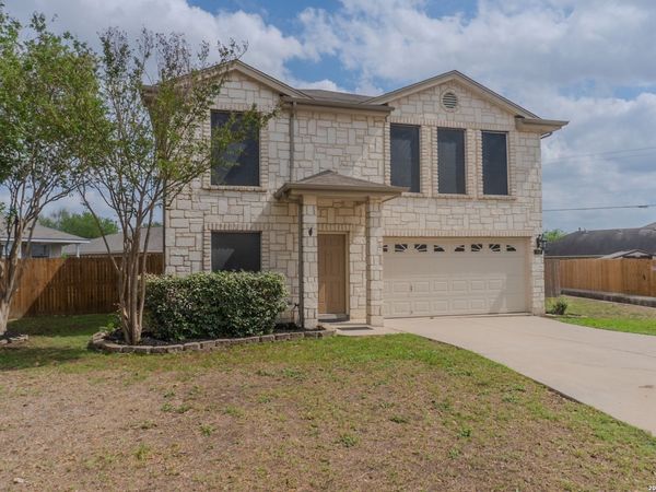 518 Candy Dr, Converse, TX 78109