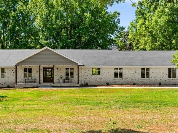 7403 Friendship Ledford Road, Winston-Salem, NC 27107