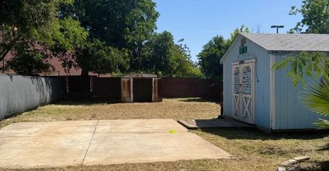 4005 San Carlos Way, Sacramento, CA 95820 Photo