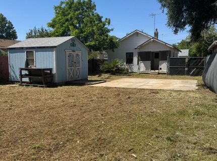 4005 San Carlos Way, Sacramento, CA 95820 Photo