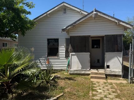 4005 San Carlos Way, Sacramento, CA 95820 Photo