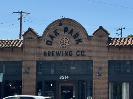 4005 San Carlos Way, Sacramento, CA 95820 Photo