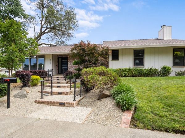 6901 Lincoln Creek Cir, Carmichael, CA 95608