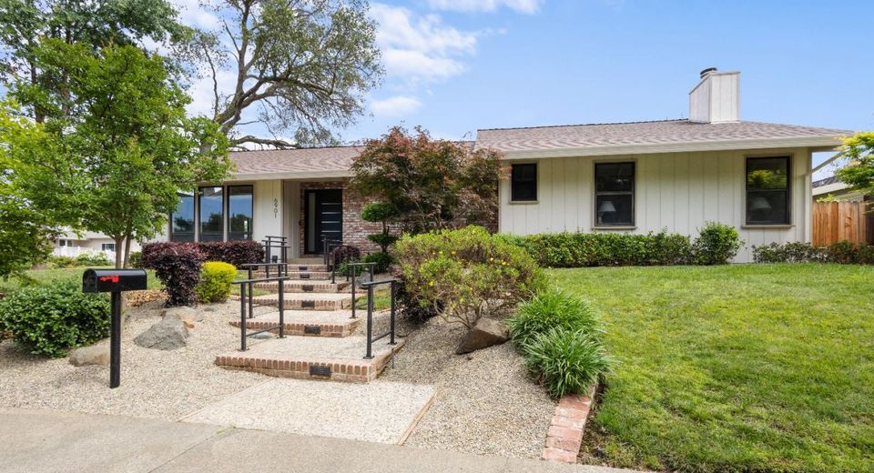 6901 Lincoln Creek Cir, Carmichael, CA 95608 Photo