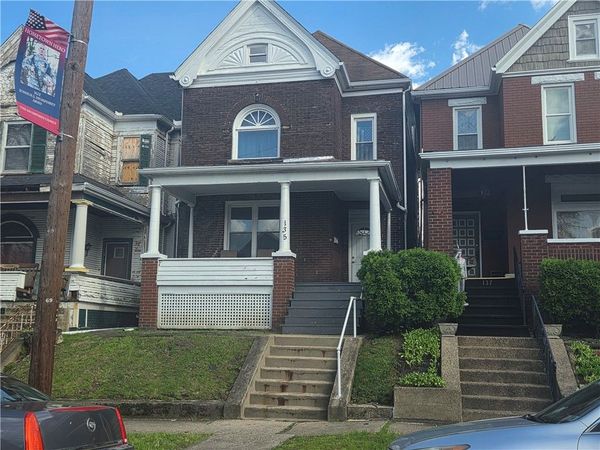 135 Farragut Ave , Vandergrift, PA 15690