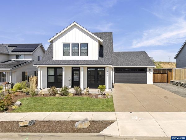 835 Reagan St, Mt Angel, OR 97362