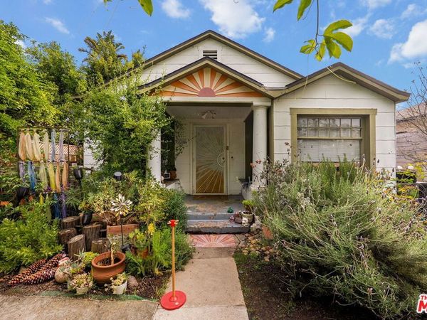 2206 Walnut Avenue, Venice, CA 90291