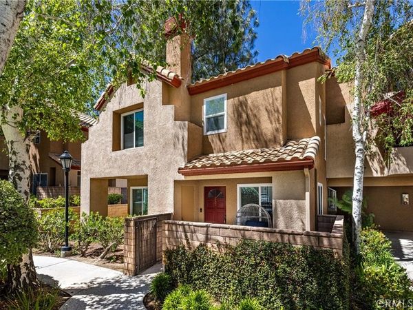 22701 Copper Hill, Unit 33, Saugus, CA 91350