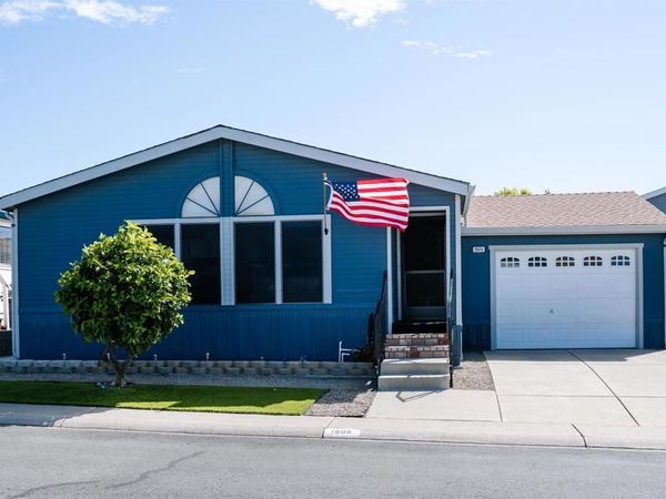 1909 Strasbourg Ln, Antioch, CA 94509