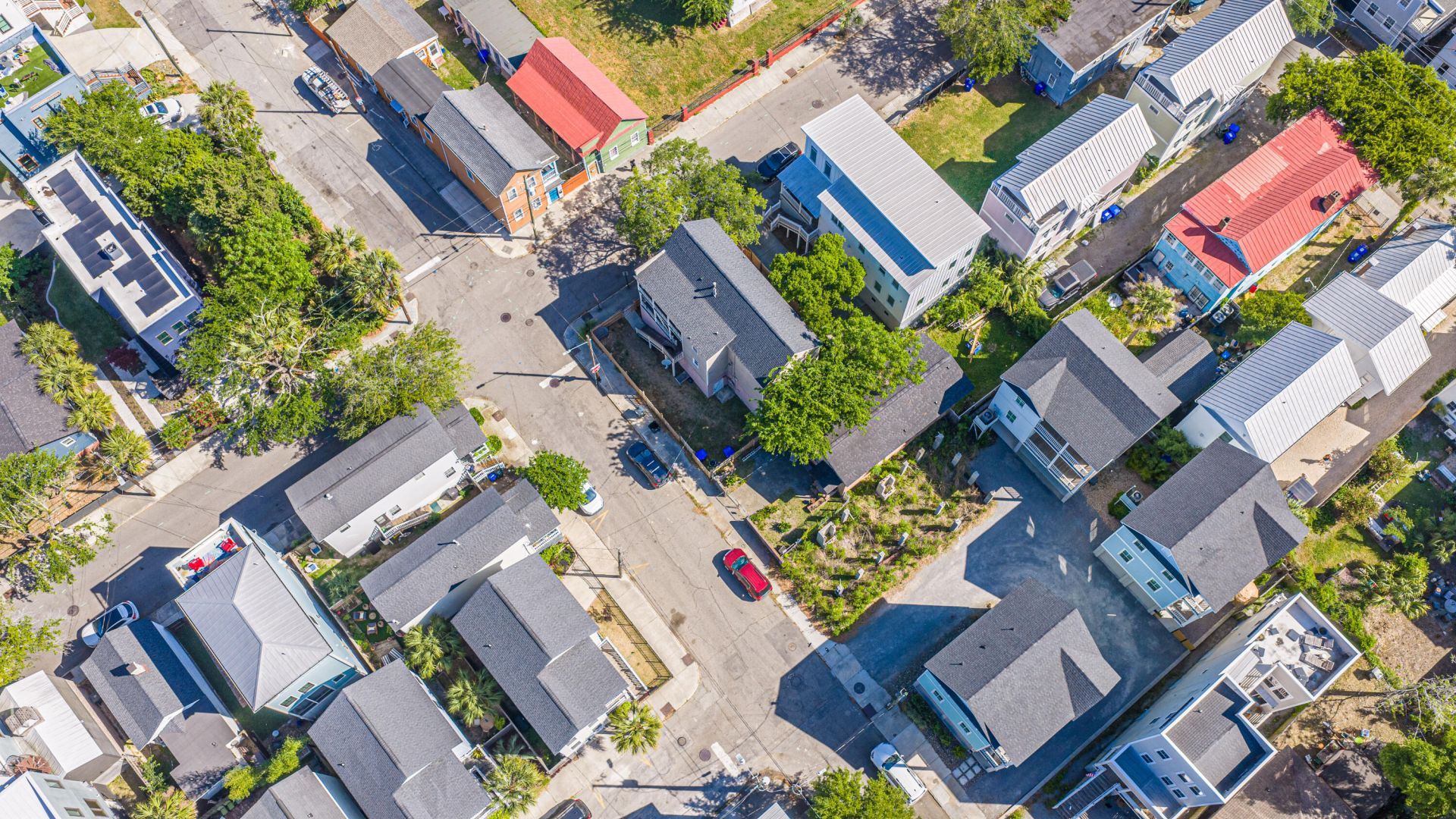 52 Aiken Street Photo 17