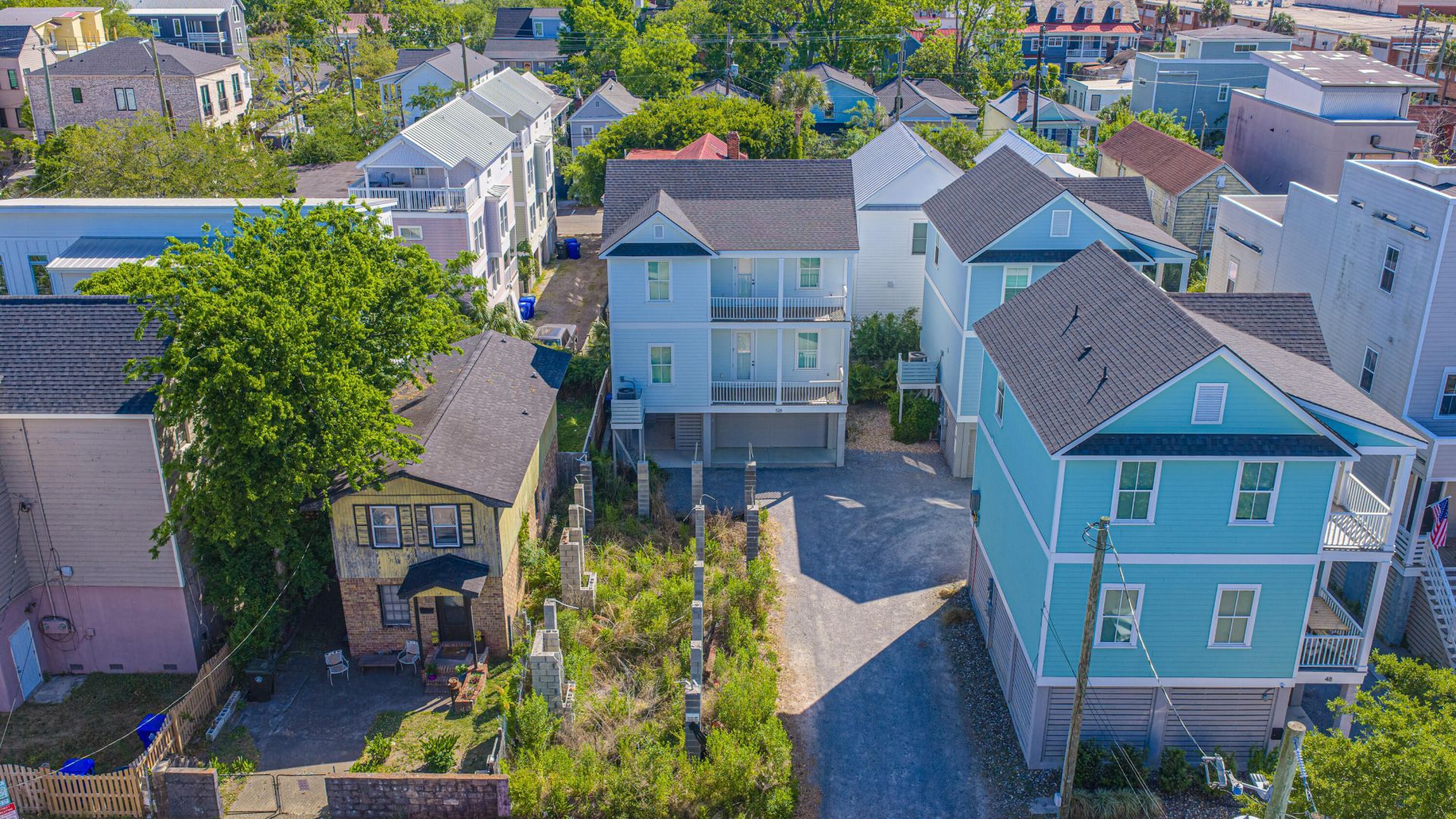 52 Aiken Street Photo 4