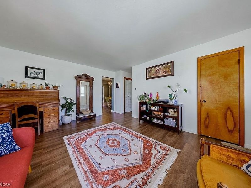 1310 E Larchmont Drive, Sandusky, OH 44870 Photo 10