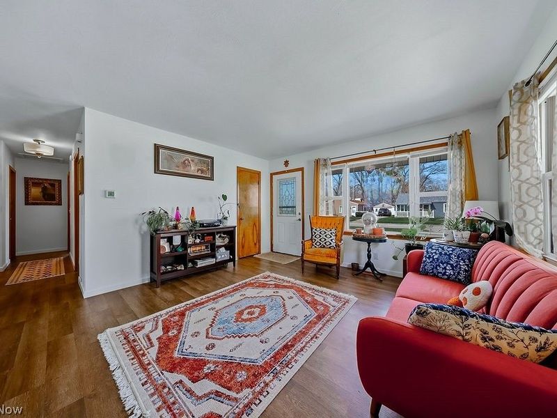 1310 E Larchmont Drive, Sandusky, OH 44870 Photo 8