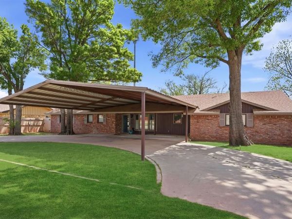 503 E Lincoln Street, Hollis, OK 73550