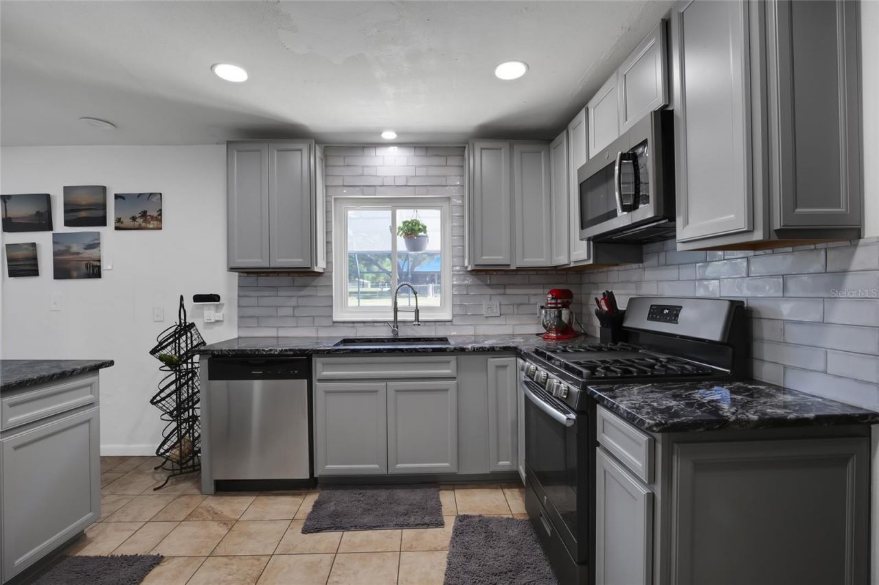 317 NW 7th Street , Williston, FL 32696 Photo