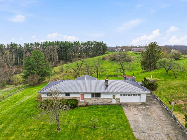 5123 State Route 13 SE, Corning, OH 43730