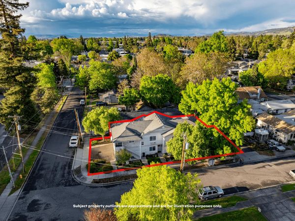 139 Almond Street, Medford, OR 97504