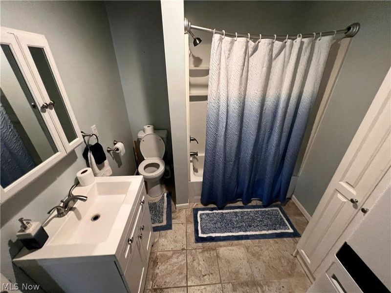 3824 W Main Street, New Waterford, OH 44445 Photo 10