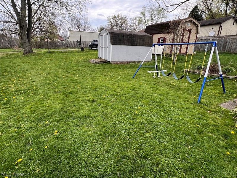 3824 W Main Street, New Waterford, OH 44445 Photo 4