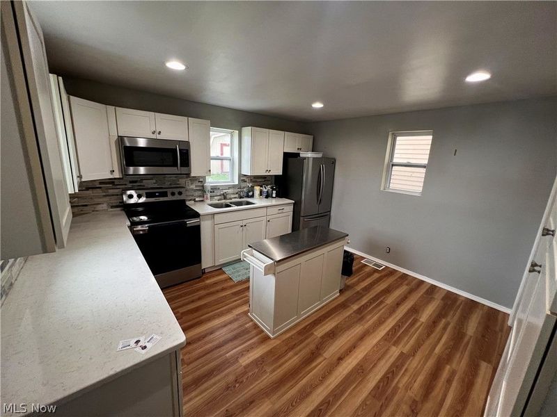 3824 W Main Street, New Waterford, OH 44445 Photo 6