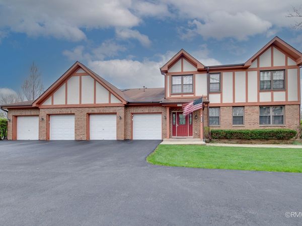 223 Glen Ridge Lane , Unit 1B, Bloomingdale, IL 60108