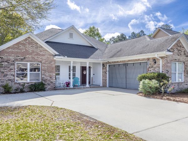 804 Symphony Way, Freeport, FL 32439