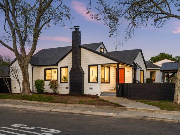 5401 J St, Sacramento, CA 95819