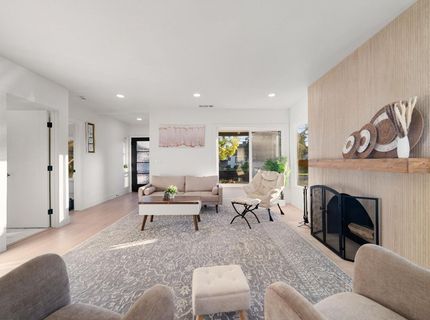 5401 J St, Sacramento, CA 95819 Photo