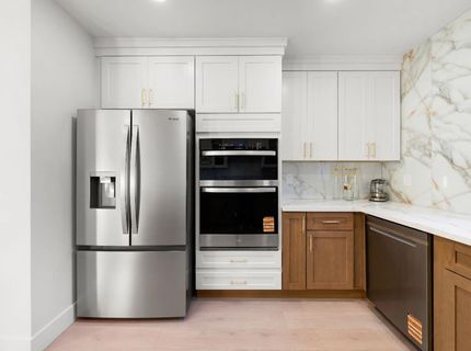 5401 J St, Sacramento, CA 95819 Photo