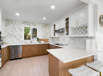 5401 J St, Sacramento, CA 95819 Photo