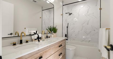 5401 J St, Sacramento, CA 95819 Photo