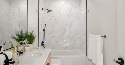 5401 J St, Sacramento, CA 95819 Photo