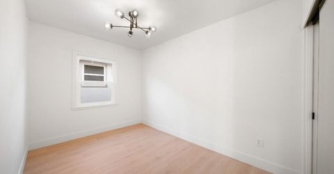 5401 J St, Sacramento, CA 95819 Photo