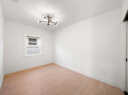 5401 J St, Sacramento, CA 95819 Photo