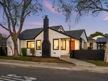 5401 J St, Sacramento, CA 95819 Photo